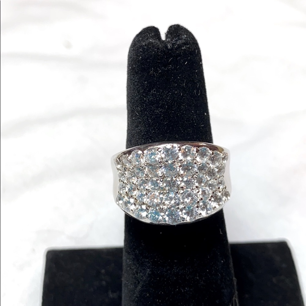 Bella Luce White Diamond Simulant